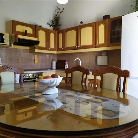 Apartman Edo Apartmán *